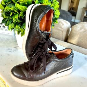 Kenneth Cole Genuine Leather Gentle Souls - Sz 5.5